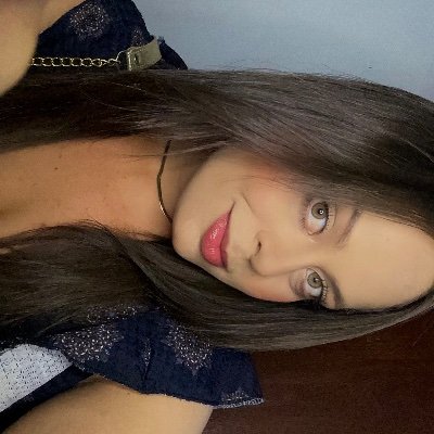 CDiiovana's profile picture. De volta a esse mundo que talvez não me pertença mas vou tentar