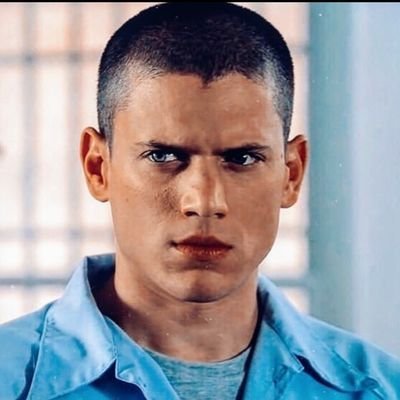 gdjvnv's profile picture. 