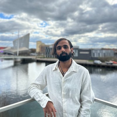 shiviproxima_'s profile picture. i read, read, read. and sometimes, i write; | creative writing postgraduate @unilincoln | pre-order my debut novel, Saba, coming out 2026 by @northodoxpress: