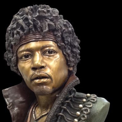 International #Sculptor #LindaJoyce |Specialising in #limited edition portraiture of #Icons & #Legends #memorabilia #Bronze pay with Bitcoin 20% discount