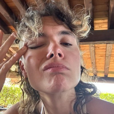 AC Milan & BVB | Jannik Sinner enthusiast | Gaia, Madame, Dua Lipa e poco altro | Formed by Emily Dickinson’s poems