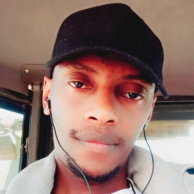 eyantheoperator's profile picture. “Warning: may accidentally park a bulldozer in your driveway.” 🚧😂