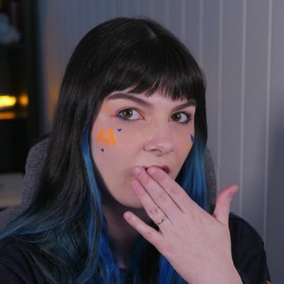 @beegomeow