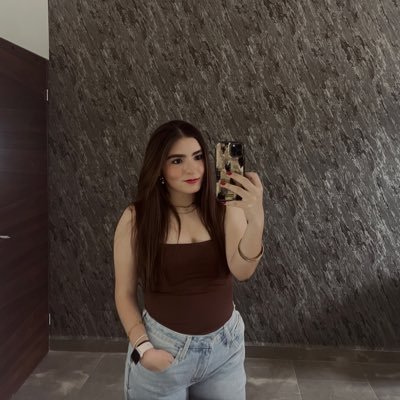 robertagzzru's profile picture. ig: robertagzzr