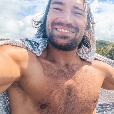 xlexttv's profile picture. 