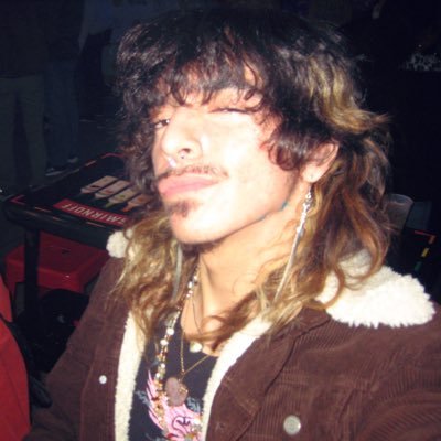 NateBawls's profile picture. I have 2 cats :)