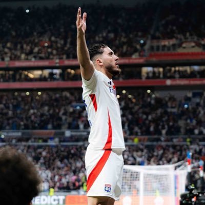 Football seen from my eye. Analysis of the beautiful game. From 🇵🇹. Football Coach - UEFA C. @ScoutUnderrated