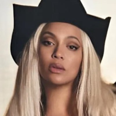 Louisiana Creole🇲🇱🇪🇸🇸🇳🇫🇷 . FanPage/ Spreading Positivity, Beyoncé is the greatest of all time🤍