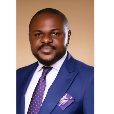ChadrackTabu's profile picture. Juriste/ Homme de cœur & de devoir / Expert en matière du travail / Chrétien et amoureux de tous. Jesus Christ est seigneur et sauveur.⚖️📖🇨🇩