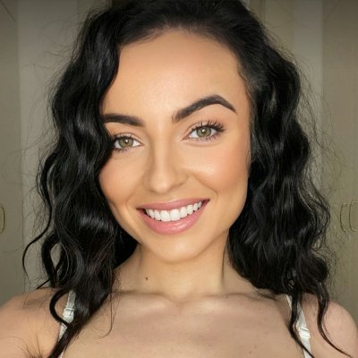 Gym girl & secretary 👠
Cum chat to me below 👇