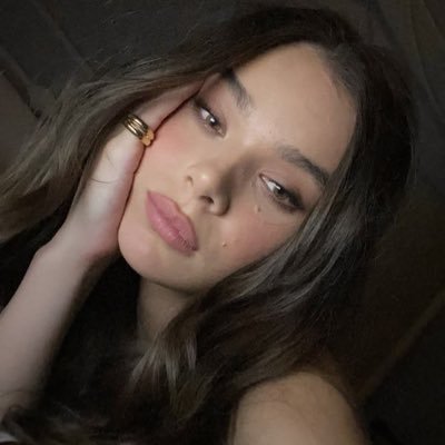 Hailee Steinfeld e Dua Lipa siete il mio unico credo