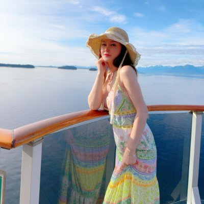 I'm a divorced woman who likes many things 🥻🎤🎬🚵♀️✈️🇺🇸 but I hate liars