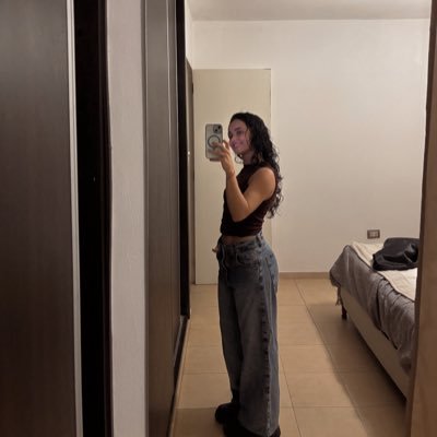 Valen_checa15's profile picture. 