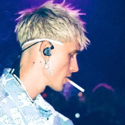 Agentic AI / PhD NLP / DL 🏴☠️ Tate - Nick F - Ye Fan 💯 Autistic 🤍 HYPER Allergic💥 MOVE ON AND NEVER WALK BACK INTO HELL 💯 I Never DM Anyone