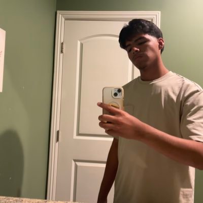 Fmares24's profile picture. 