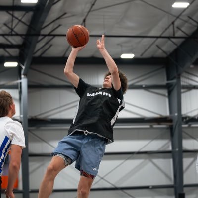 ejcoops2's profile picture. ⭐️#5 in nevada for assists C/O 2026 Reno Nv Pg/Sg 6’2 160lbs Mcqueen high School AME EYBL 17u 3.2 GPA #Agtg #uncommited