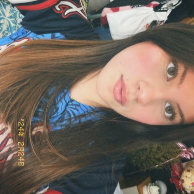 ainarasllb's profile picture. 🌸