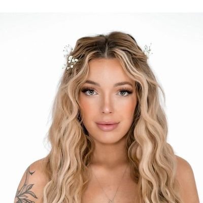 SmithJulia82699's profile picture. My name is Smith Juliana. I'm just a simple lady, who doesn't like problem but always make people smile, i also care so much about people