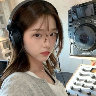 ivyinech's profile picture. 