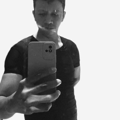 omreinu's profile picture. 