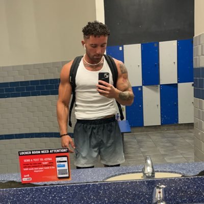 GiustinoMelo's profile picture. Most likely puttin’ on 4 my city 🇮🇹