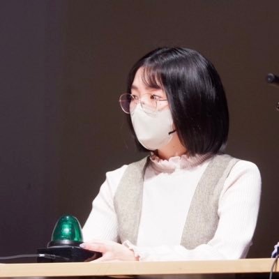 クイズが好きです/@baton8_inc 社員/@QuizKnock のクイズチームでクイズのことを考えたり校閲をしたりしています(2021.07~)/黒髪です/ご質問・お問い合わせは https://t.co/fAeWvx3hN9 まで