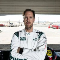 Sebastian Vettel Indonesia (@sebvettel5indo_) 's Twitter Profile Photo Sebastian Vettel Indonesia (@sebvettel5indo_) 's Twitter Profile Photo