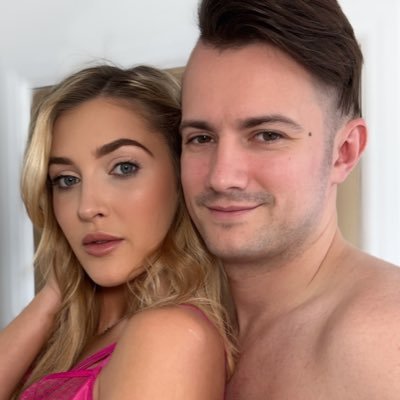 Naughty British Couple @RyderRhiannon & @Sam_Bourne11 on the hunt for others