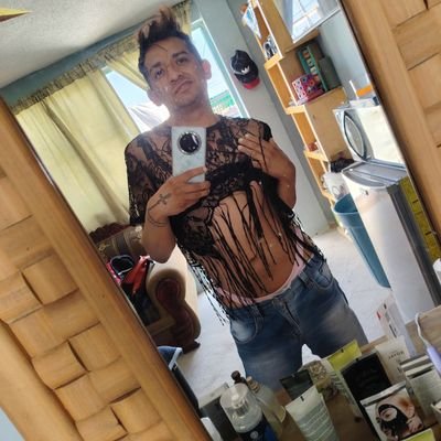 chavo orgulloso, pedante, gracioso y muy hot