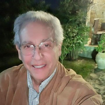 I've successfully performed complex surgeries,restoring mobility and alleviating pain.