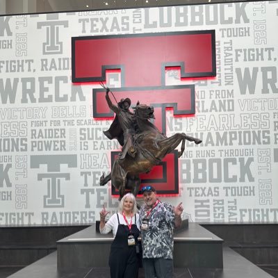 @Jeff_Brunson “El Jefe” & @joyinwesttexas Mom❤️🖤RR4Life. ❤️🖤Wife,Mom and MawMaw. Child of God. 🙌🏼