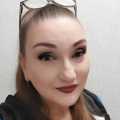 Author of paranormal/urban fantasy (BLOOD THIEF). Artist (Oil on Canvas). Runner, Mom, animal lover, on the side of science. She/Her. https://t.co/Ptlvgzoiju
