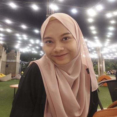 santifadills's profile picture. Orangnya kalo ketawa merem