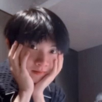 jiaqixiangyp's profile picture. 静静孕育小猫