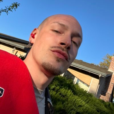 moving over to the sky place, follow me there, and follow my link to a free trial while it lasts😏