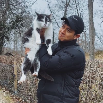 ristasanjaya's profile picture. 