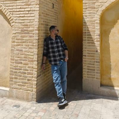 دوست دار فلسفه و شعر - دوست ندار عرفهای اجتماعی- بیکلام ⇩