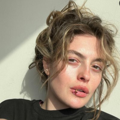 LaiIena's profile picture. 