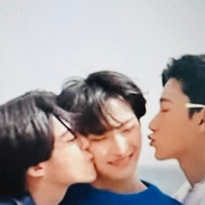 I’m 23 years old. I love jikook, a jikooker, Real Army, Atiny, woosanhwa biased, i love ateez, and I love myself. I’m bipoly 🥰