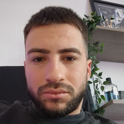 allecsaandruu_g's profile picture. Production Associate, BIW at Tesla⚡