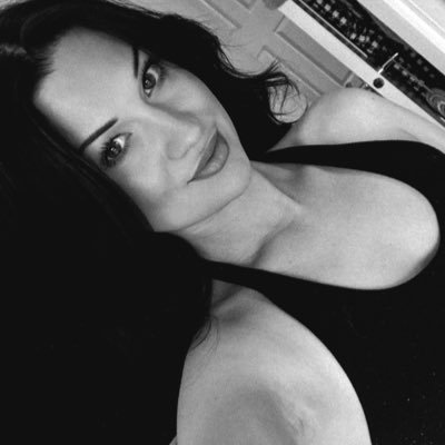 KatieeOliver4's profile picture. ⠀⠀⠀⠀⠀⠀⠀ 𝟸𝟼. 𝚂𝚘𝚖𝚎𝚛𝚜𝚎𝚝.