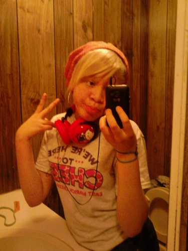 I'm de Pretty Aaa Thick Bit Det Yo Mama Warned u About.I Tweet  I Want Real Niggas Follow Me nd IDgaf who Dont.TEAM PRETTYAF My MaIn:MhEe*Keep it100%