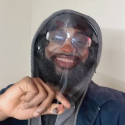im_atxmic's profile picture. Biggest munch🥴 and I’m def higher than you🍃😶‍🌫️