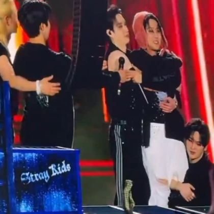 she/her 24✨ STAY ✨🇲🇽
Los vi en vivoooo ❤️🩹
OT8🐺🐺🐺🐺🐺🐺🐺🐺
fan account 🤭