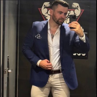 A place to come for some gen . Send in photos /video’s you think the community needs to see .