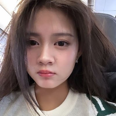 Christyosih's profile picture. 