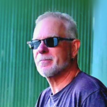 DavidHynek99's profile picture. Drummer, Humanist, 
#TeamPete 
#voteblue