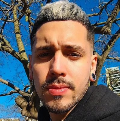 Emmscobar's profile picture. 
