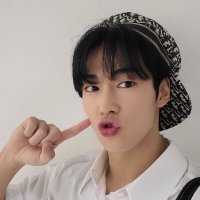 쮸 (@joo_sf9) 's Twitter Profile