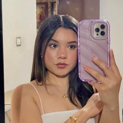 natalyalmanzaa_'s profile picture. 